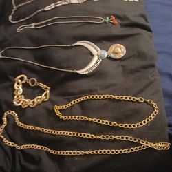 Lot Of Jewely 