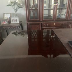 China Cabinet And Table And Chairs