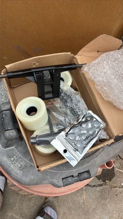 Skate board wheels set