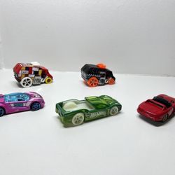 Hot Wheels Disney MINNIE MOUSE - Mattel, 5 pieces 
