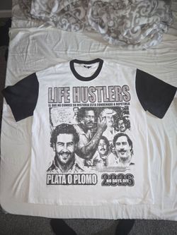 T shirt white and black