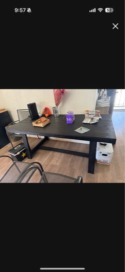 Dinning Table