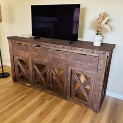 Credenza/buffet rustic/farmhouse style