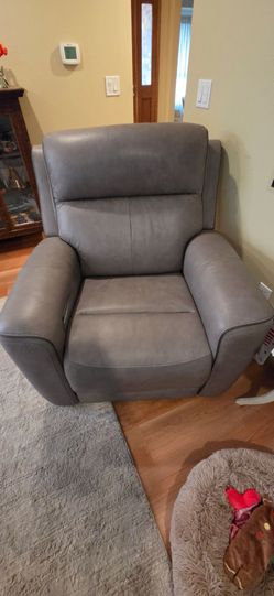 Ashley Dual Power Heat/Massage Recliner