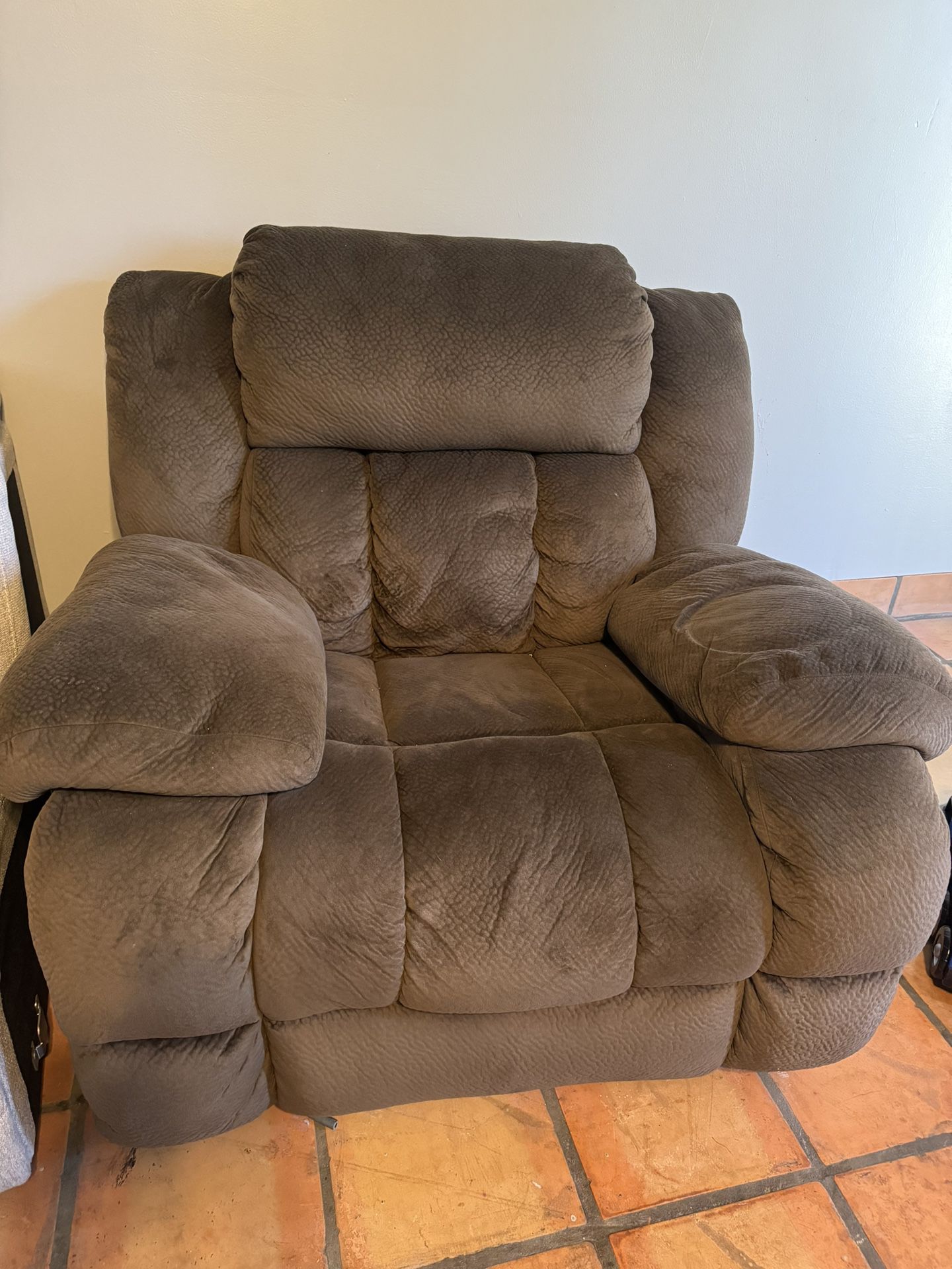 Matching Rocker Recliner Sofa Chairs