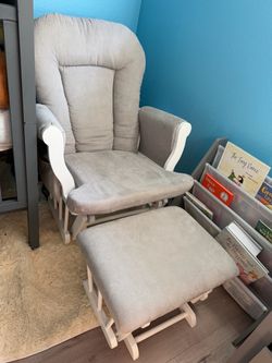 Glider Rocking Chair with Ottoman
