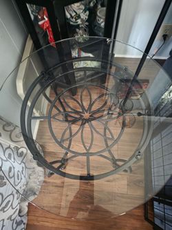 ROUND GLASS TOP SIDE TABLE