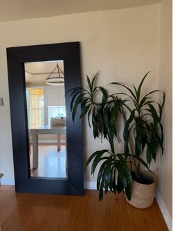 MOVING SALE – EVERYTHING MUST GO!