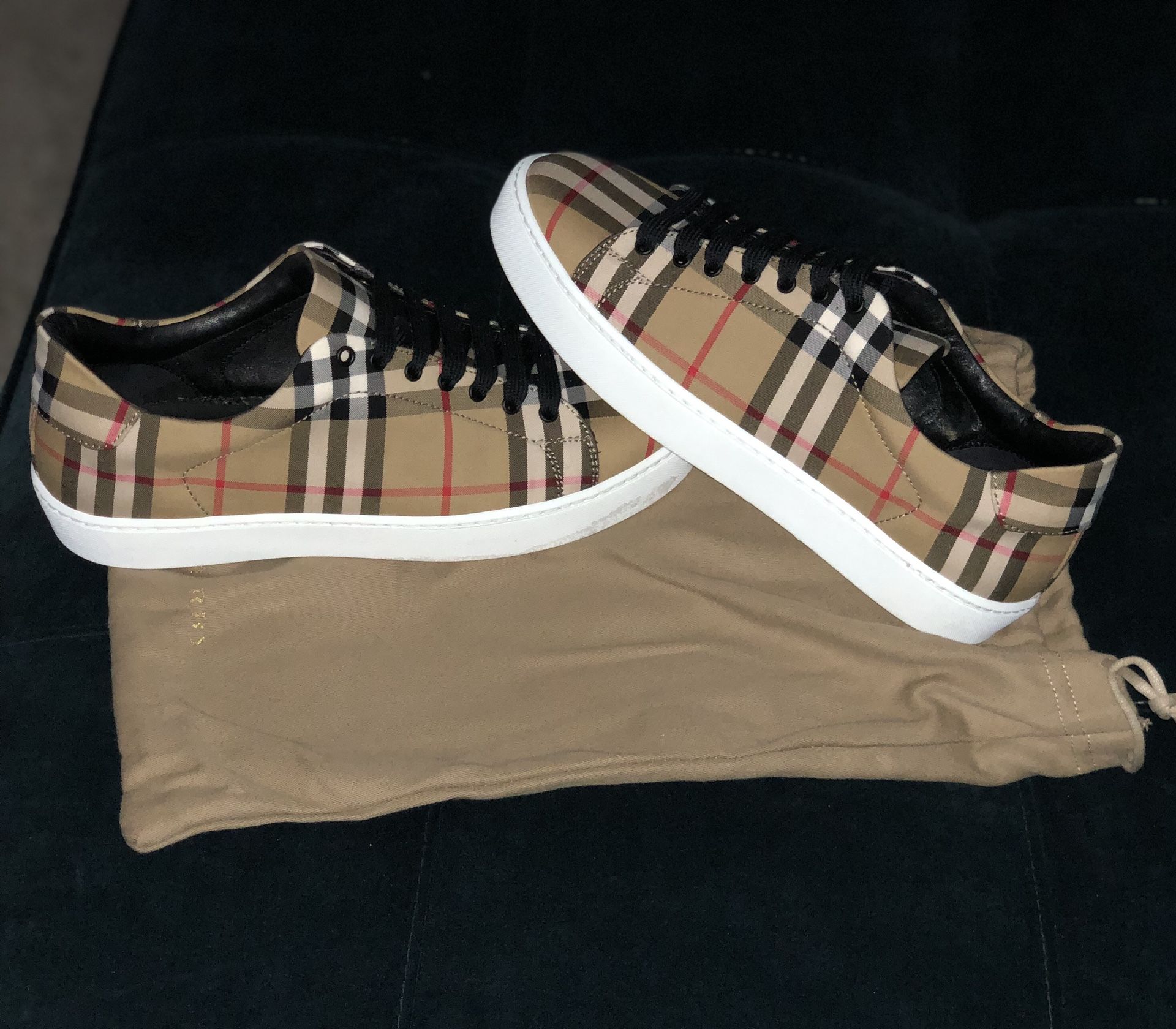 Burberry ( Serious Buyers Only)