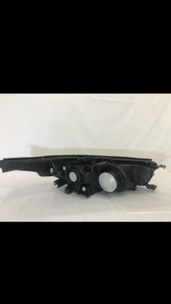 2014 2015 2016 Toyota Highlander driver side Headlight