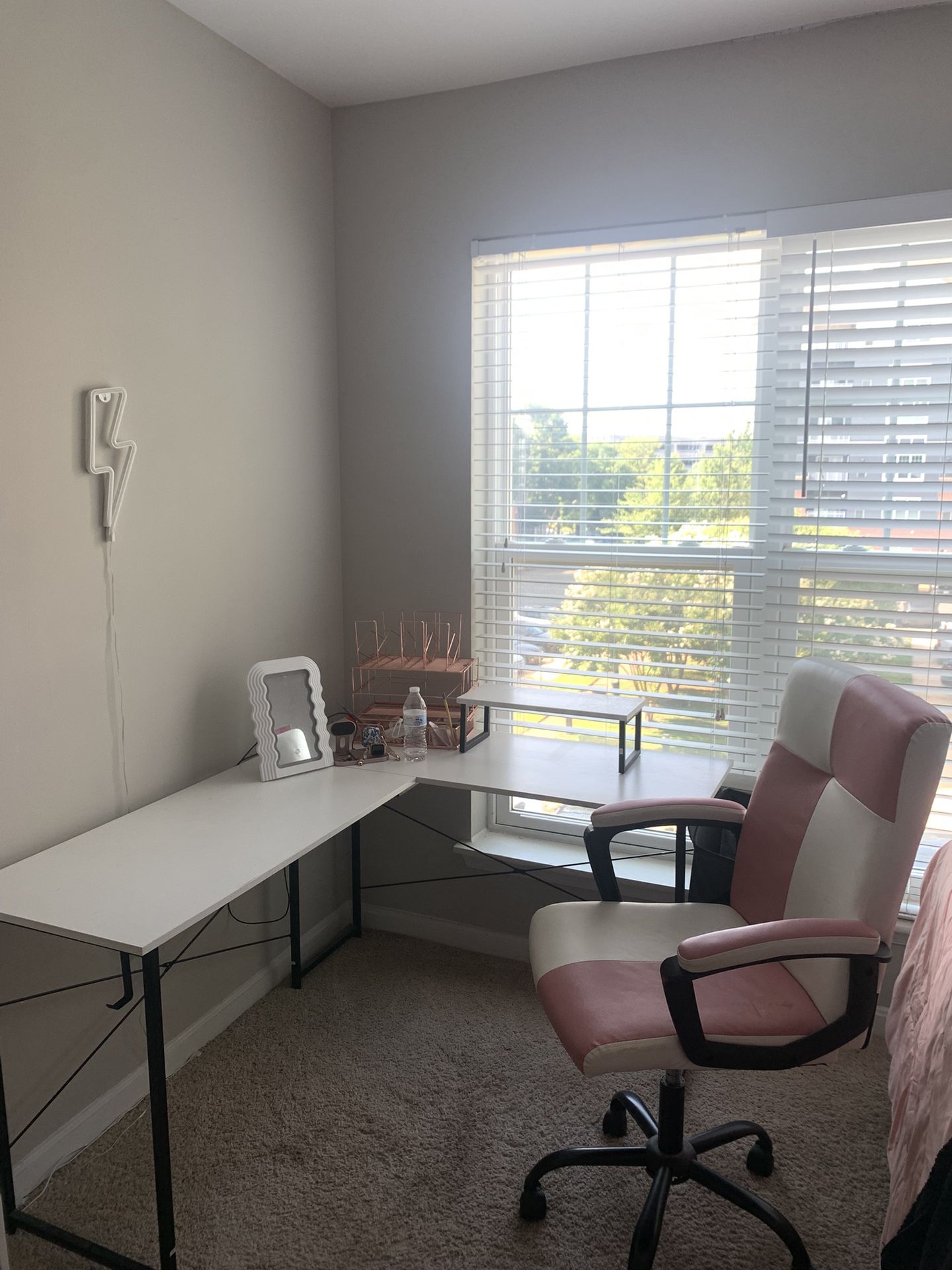 DK L Shaped Desk, 59" Computer Corner Desk, Gaming Desk, Home Office Writing Desk with Monitor Shel And Gaming/Work chair