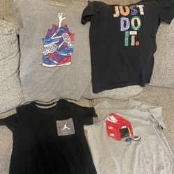 nike t shirt lot large