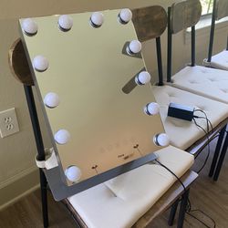 IHOME Vanity Light Up Mirror