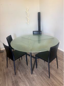 Room & Board 60" Glass‐Top Dining Table + 4 Leather Chairs