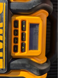 Dewalt Portable Jump Starter