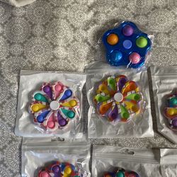 Fidget Spinning Pop Its