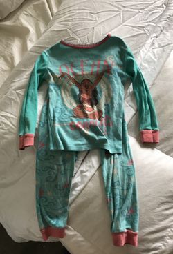 Size 5 Moana pajamas