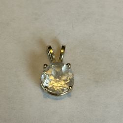 14K Yellow Gold Genuine White Topaz Pendant W/paperwork