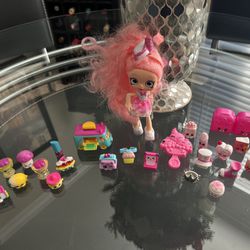Shoppies Pinkie Cola Doll PLUS 20 bonus Shopkins 