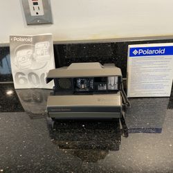 Vintage Polaroid Spectra System Instant Film Camera with One Film Pack Exp 10/03