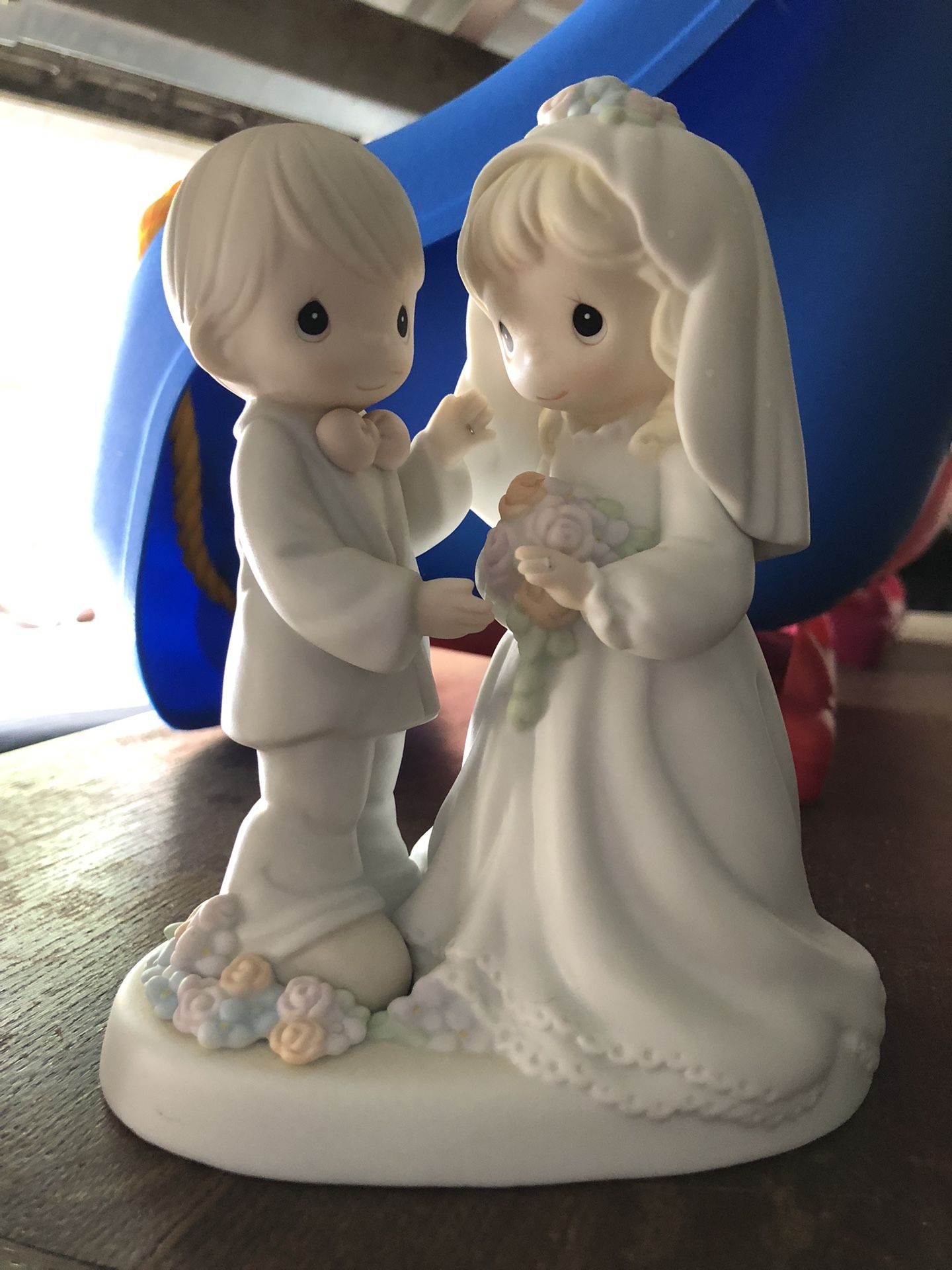 Precious moments, bride and groom, Can Be Used As cake topper