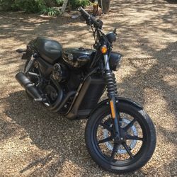 2015 HARLEY DAVIDSON Street