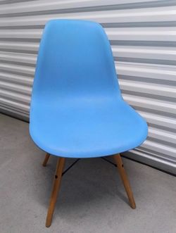 Mod Blue Chairs X4