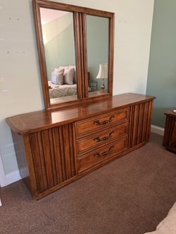 Solid Wood Bedroom Set – Dresser, Mirror, Nightstand & Headboard