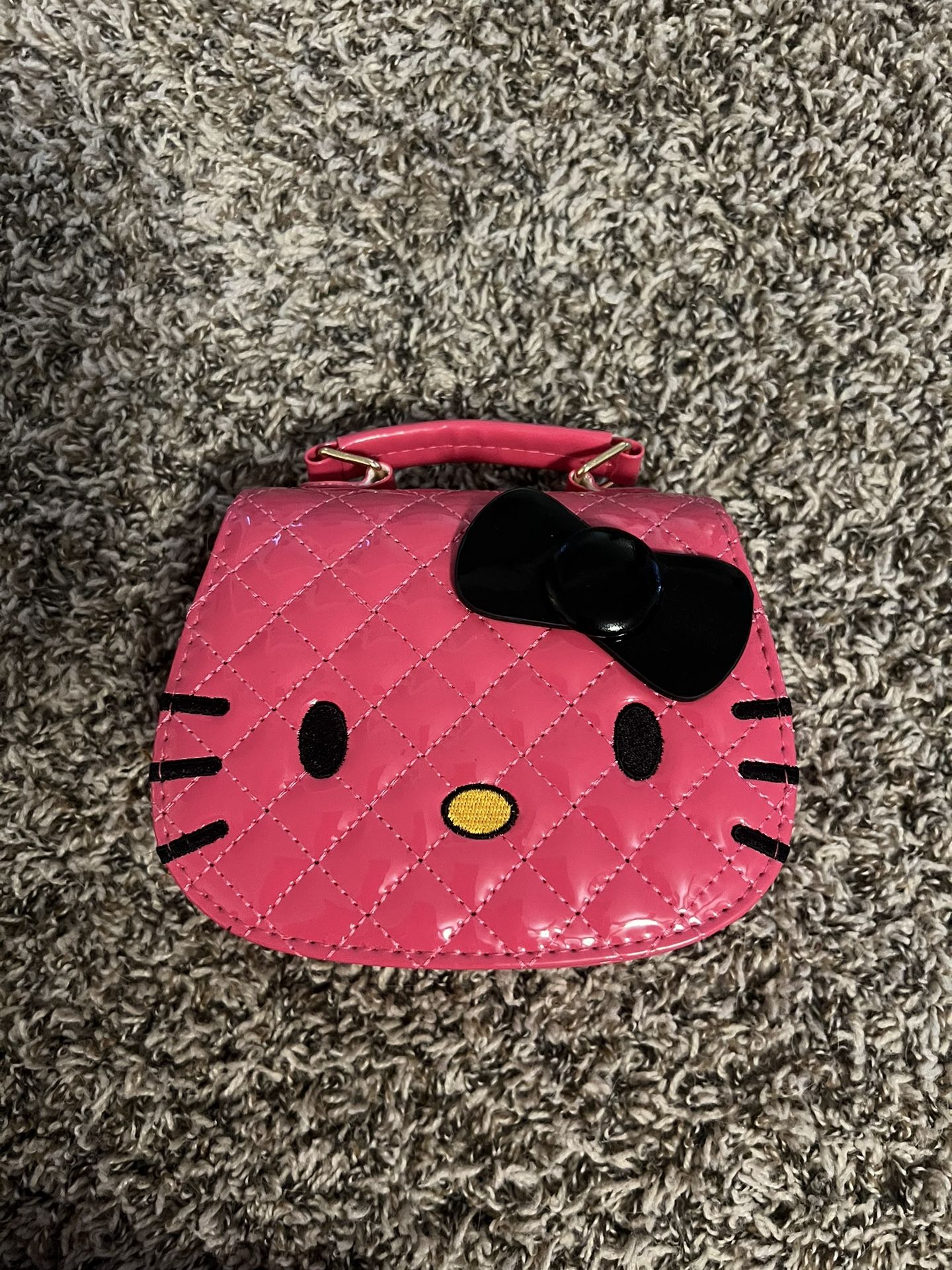 hello kitty purse