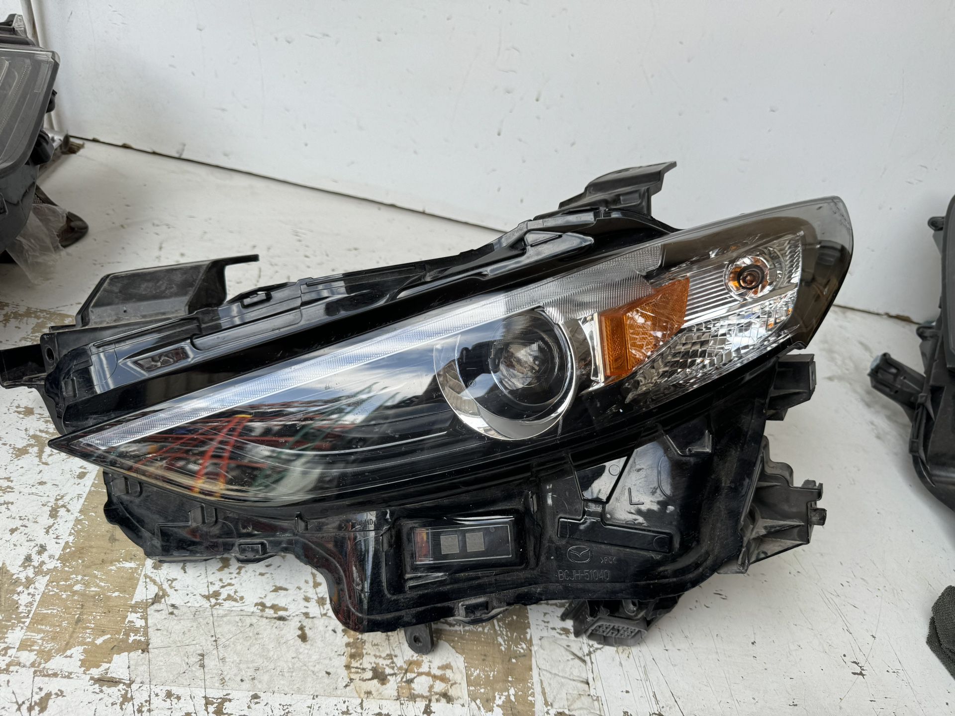 Mazda 3 Left Headlight Oem