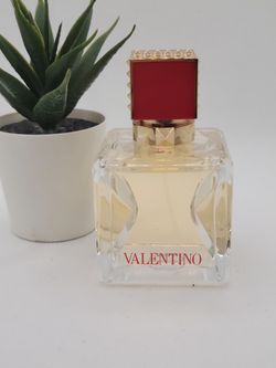 Valentino
 
Voce Viva Eau de Parfum

1.7 fl ⭐️