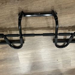 Pull Up Bar 