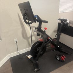 Peleton bike