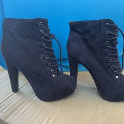 Women’s Size 6.5 High Heel Laced Booties