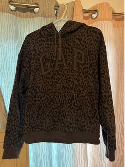 Small Gap sweater