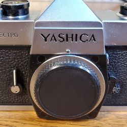 Yashica TL Electro 35mm SLR Film Camera 