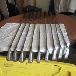 PING Golf Clubs G-25 Gently Used