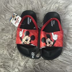 NWT Disney Mickey Mouse Kids Slide Sandals size 9/10