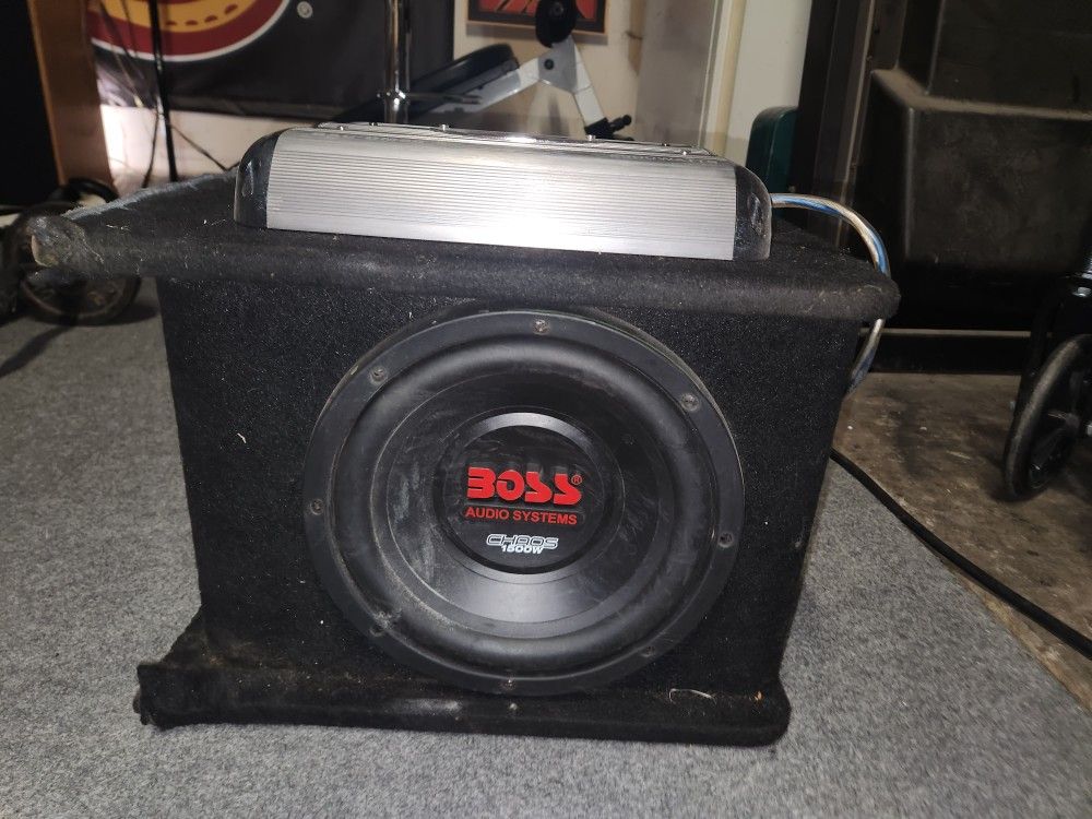 10" Boss Subwoofer With Blackmore 2500 Watt Amp