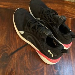 Puma Shoes Mens Size 7   New 