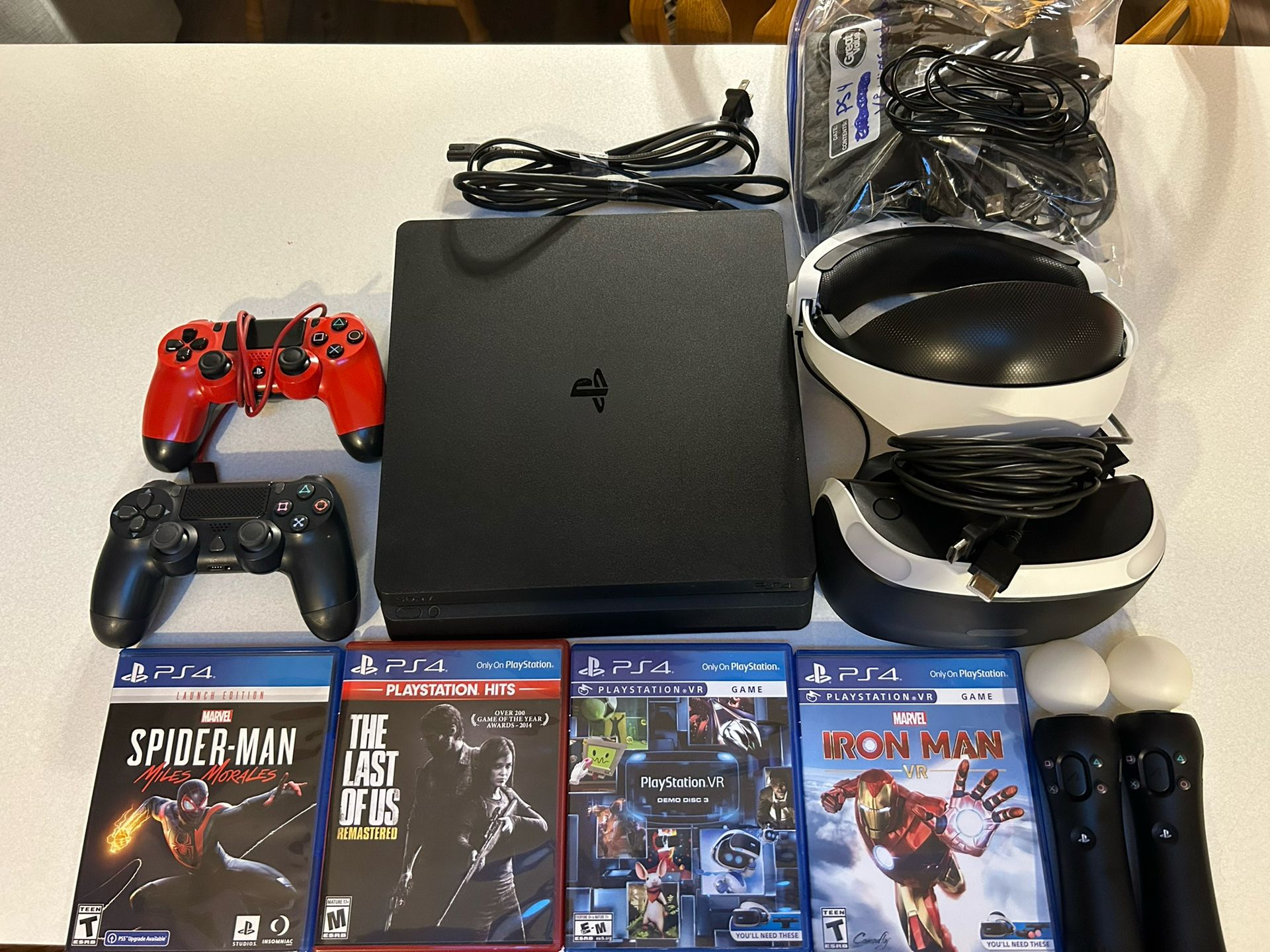 PlayStation 4 + VR Bundle
