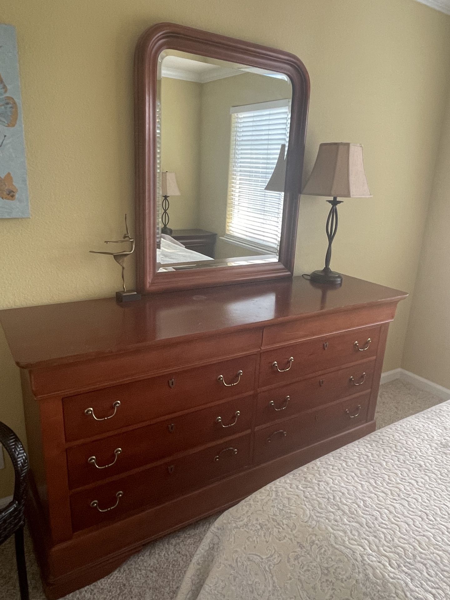 6 Drawer Dresser With Mirror
