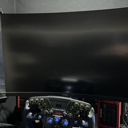 32” 4K Curved Monitor (Triple Monitor)