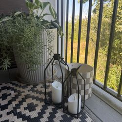 Battery Powered Lanterns