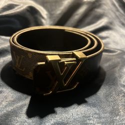 Louis Vuttion Belt