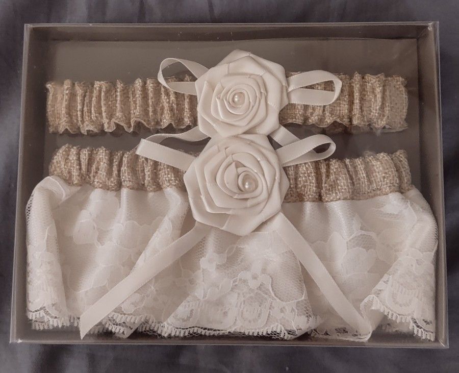 David Tutera Burlap Garter Set