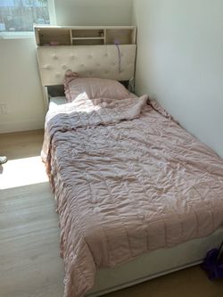 Twin size bed white velvet