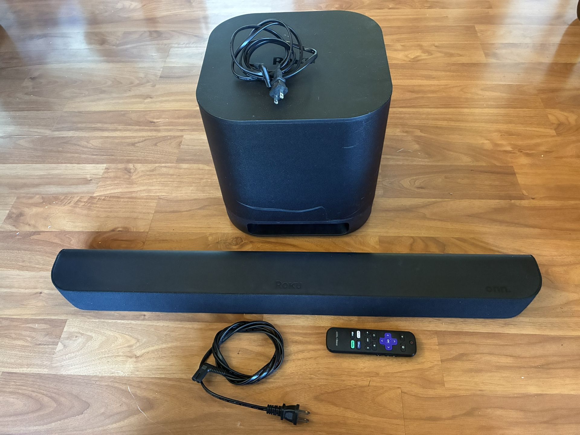 Roku Streambar Soundbar and Subwoofer