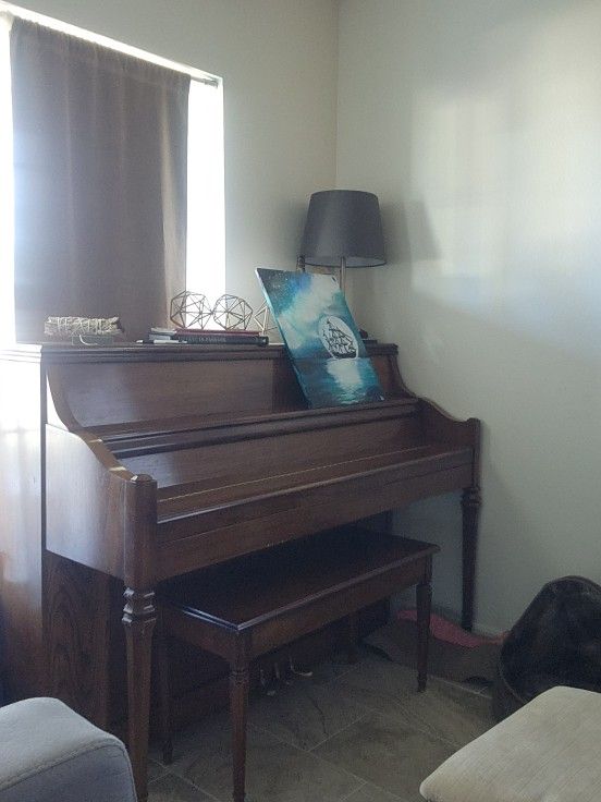 French Old School Piano
