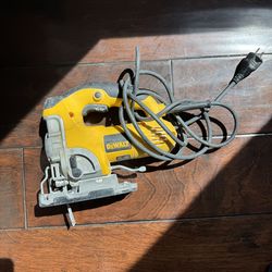 Dewalt corded jigsaw DW331